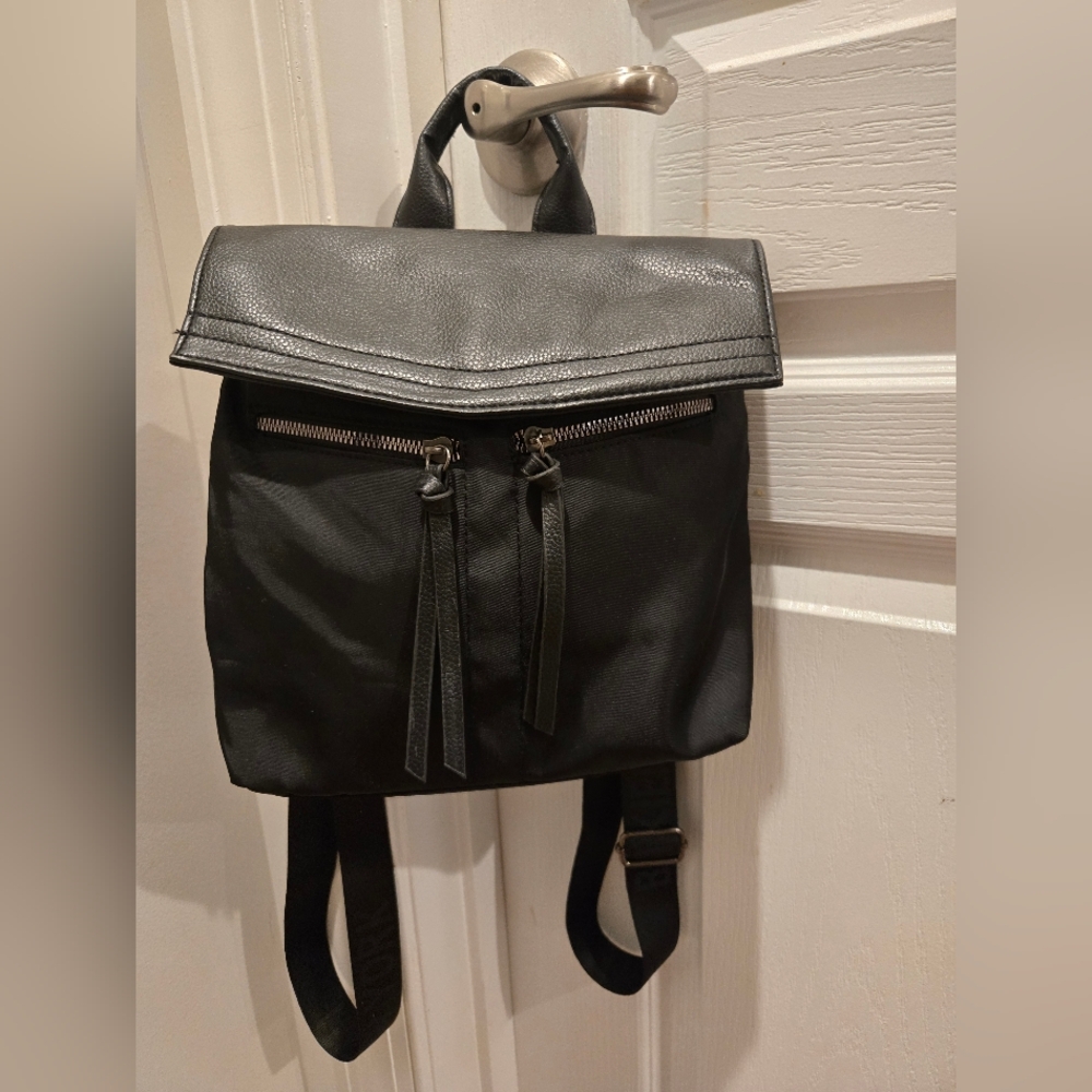 Botkier New York Backpack - Picture 6 of 16